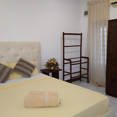 Living Home نيجومبو الغرفة الصورة