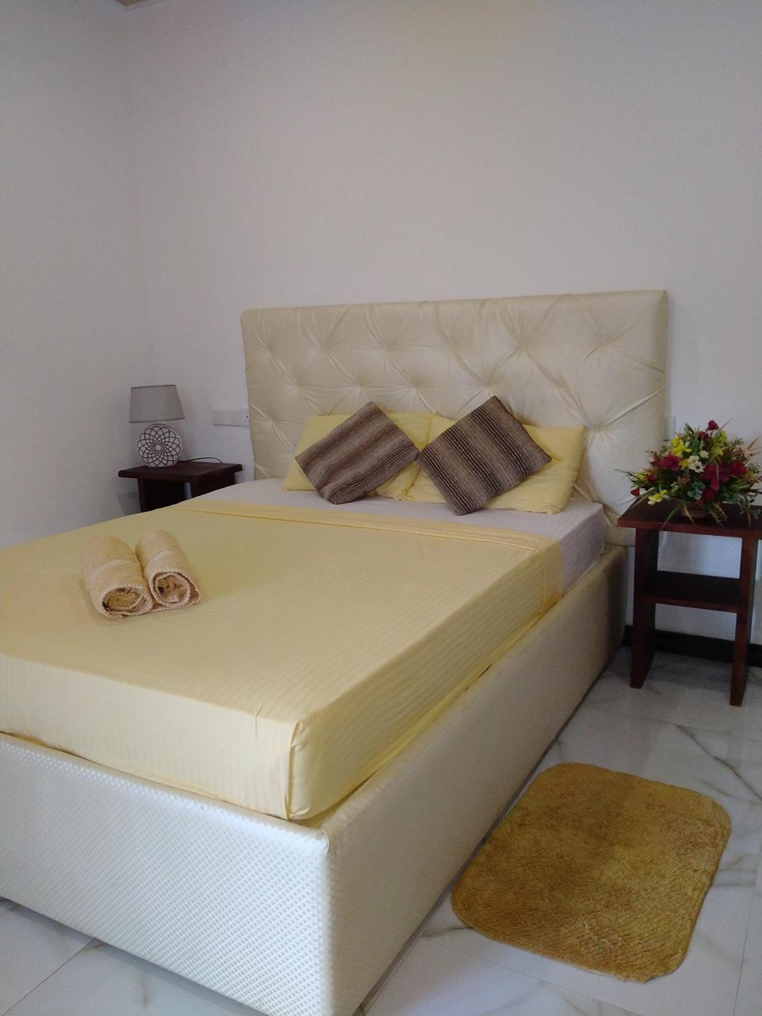 Living Home نيجومبو الغرفة الصورة