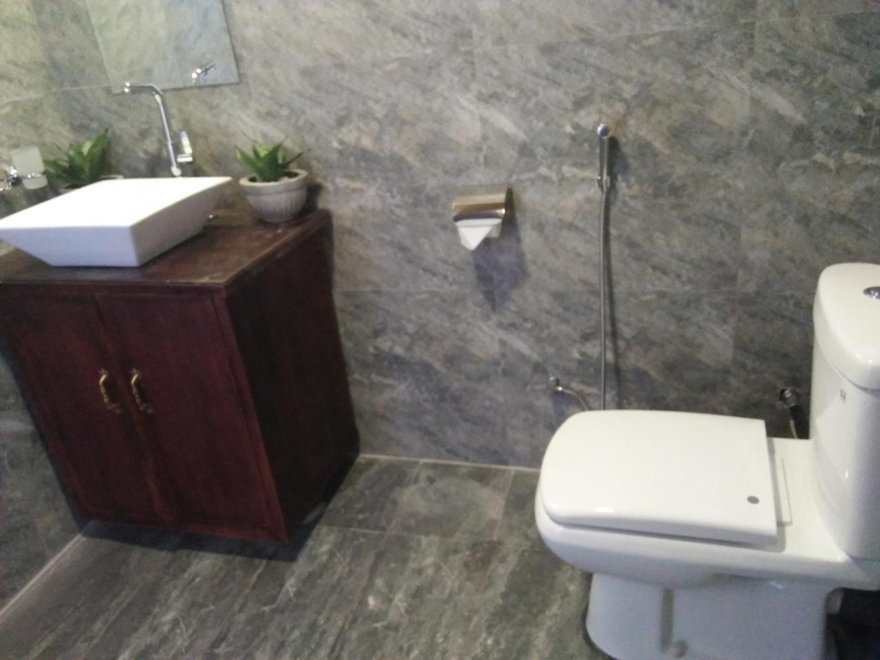 Living Home نيجومبو المظهر الخارجي الصورة